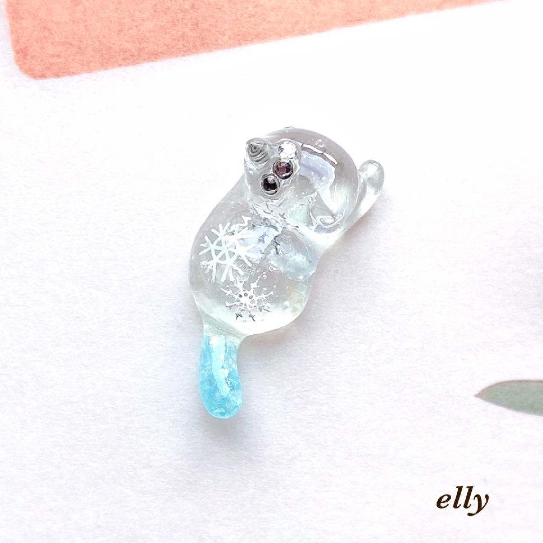 【sawasawa様】1569.天然石　琉球ガラス　雪の結晶　とびつき猫　レジン