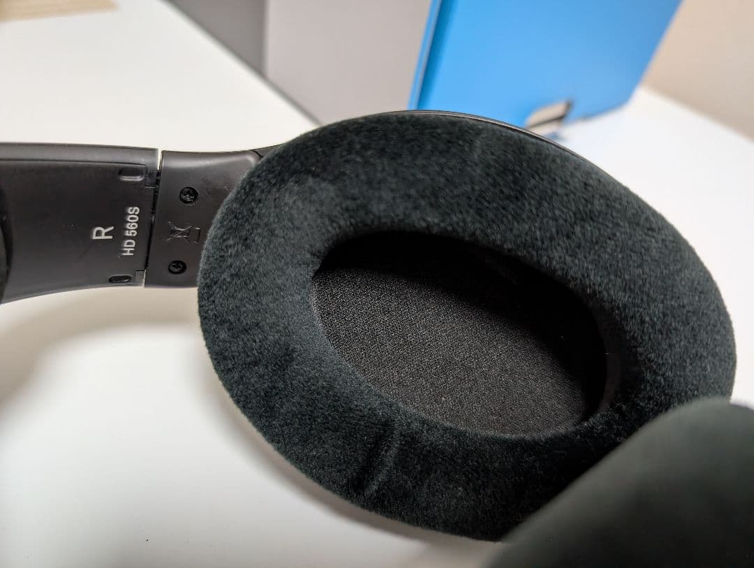 Sennheiser HD 560S ヘッドホン