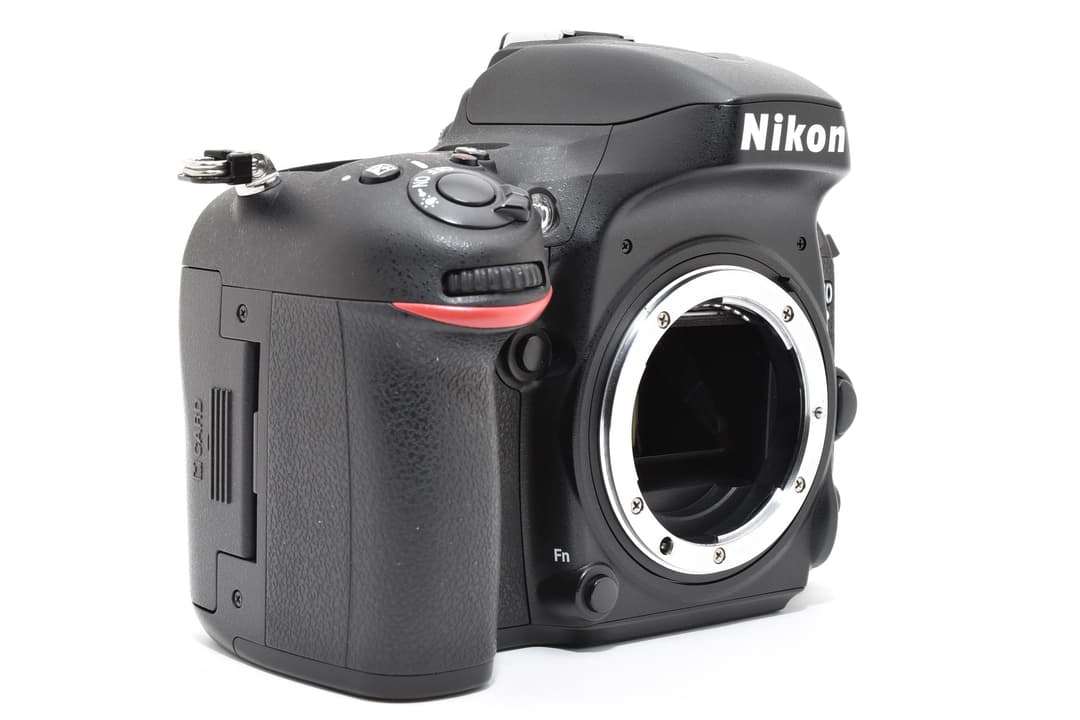 ■極上品■ ニコン D610 デジタル一眼 #D064