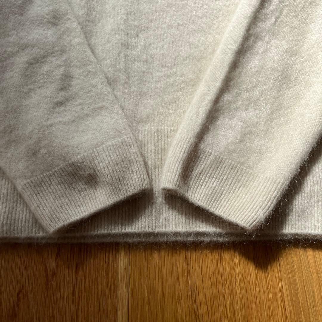 ATON エイトン ／ CASHMERE FUR Ｖネックセーター