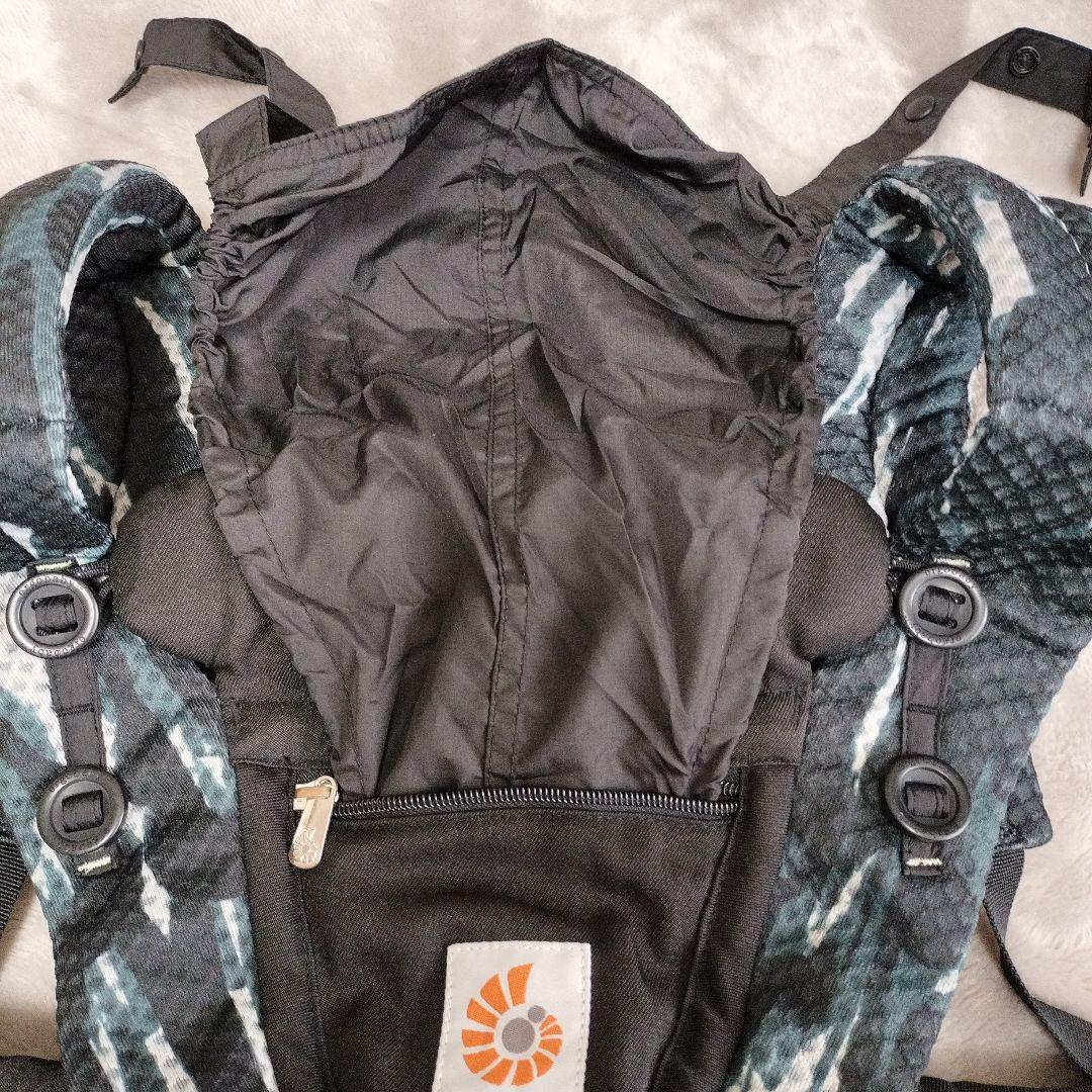 エルゴベビー　オムニブリーズ 抱っこ紐　ペイントブラック　よだれカバーおまけ付き