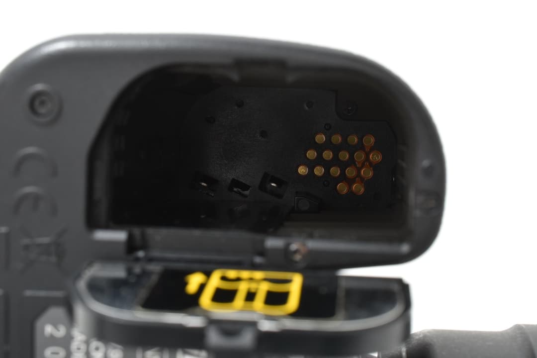 Nikon D90 レンズセット AF-S 0221