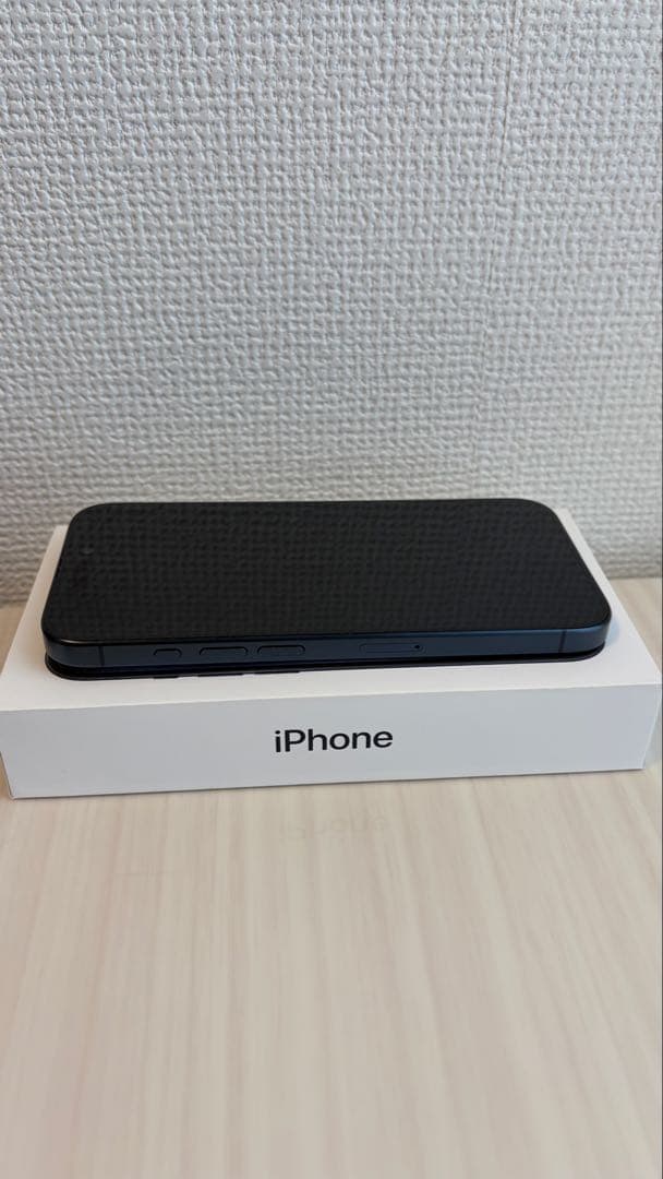 ち*け様 【美品】iPhone15Pro256GBブルーチタニウム88%
