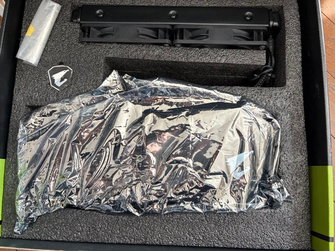 グラフィックボード・グラボ・ビデオカード AORUS 2080ti Waterforce