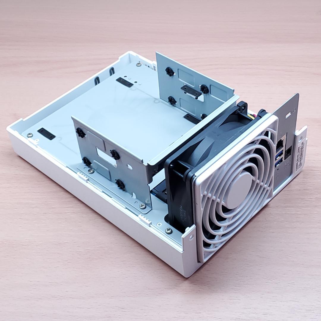 も*じ様 Synology DiskStation DS220j