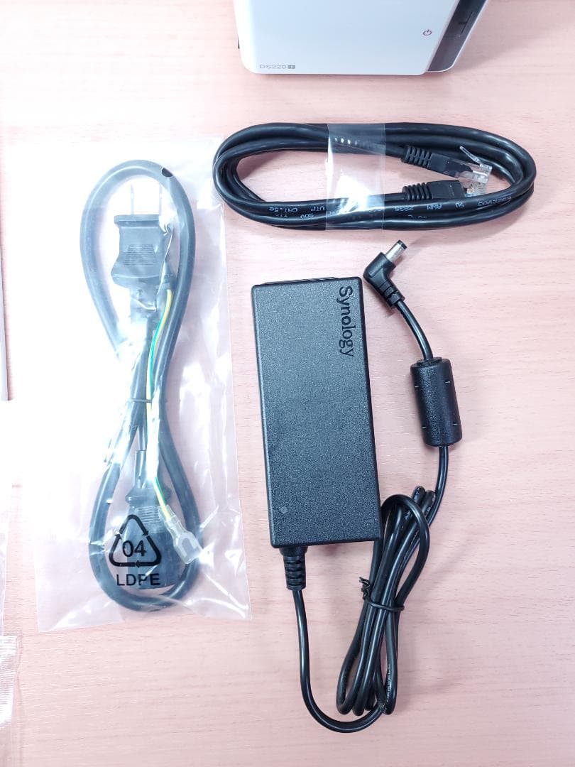 も*じ様 Synology DiskStation DS220j