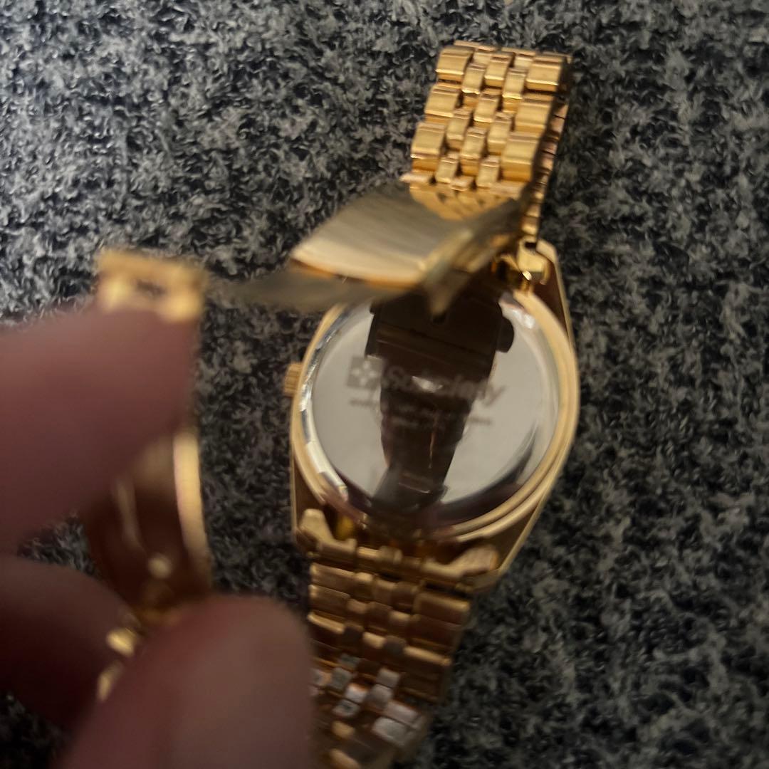 subciety 腕時計　ゴールド