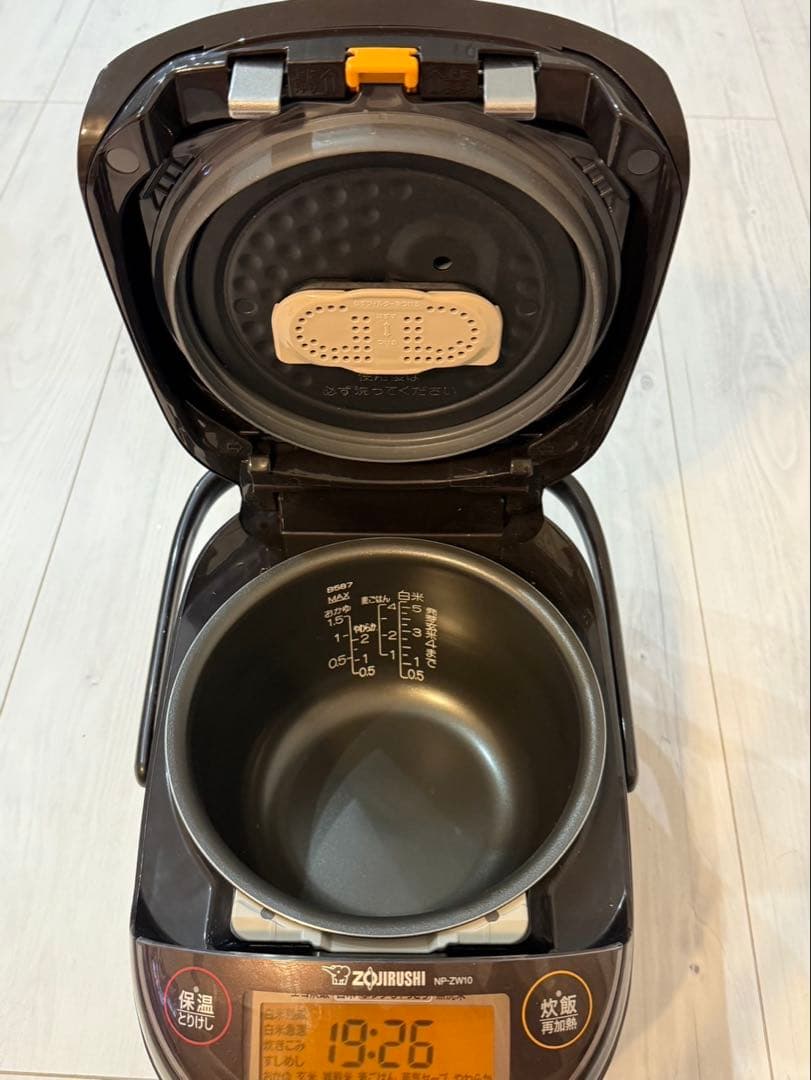 象印 NP-ZW10 圧力炊飯器 黒色