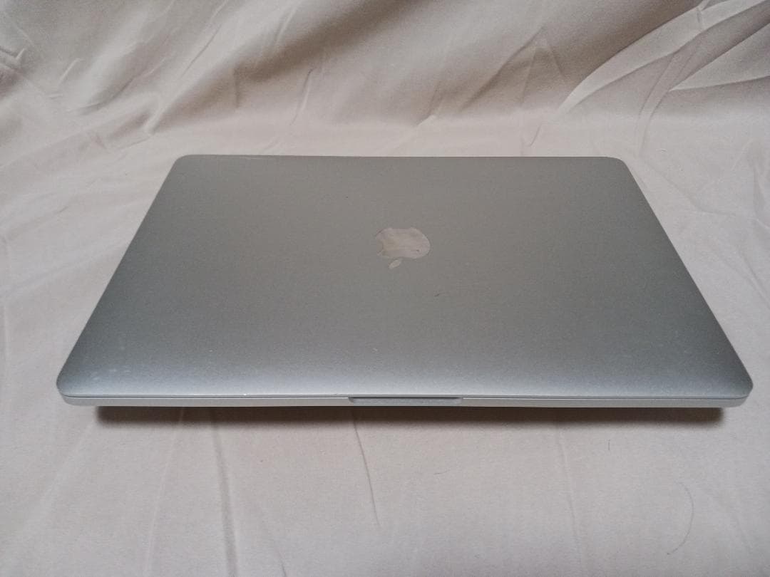 MacBook Pro (13インチ, 2017, T3 x 4) 　A1706