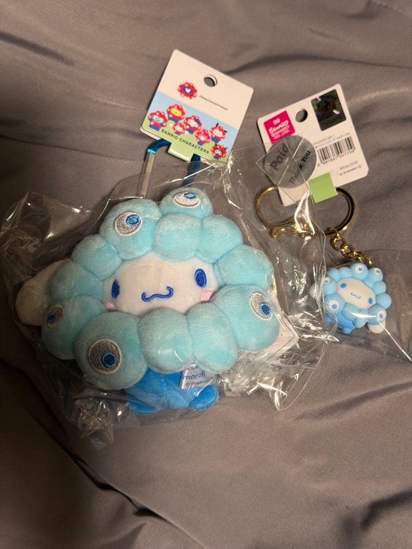 大阪万博　サンリオ　なりきりぬいぐるみ　カラビナ付マスコット　キーホルダーセット