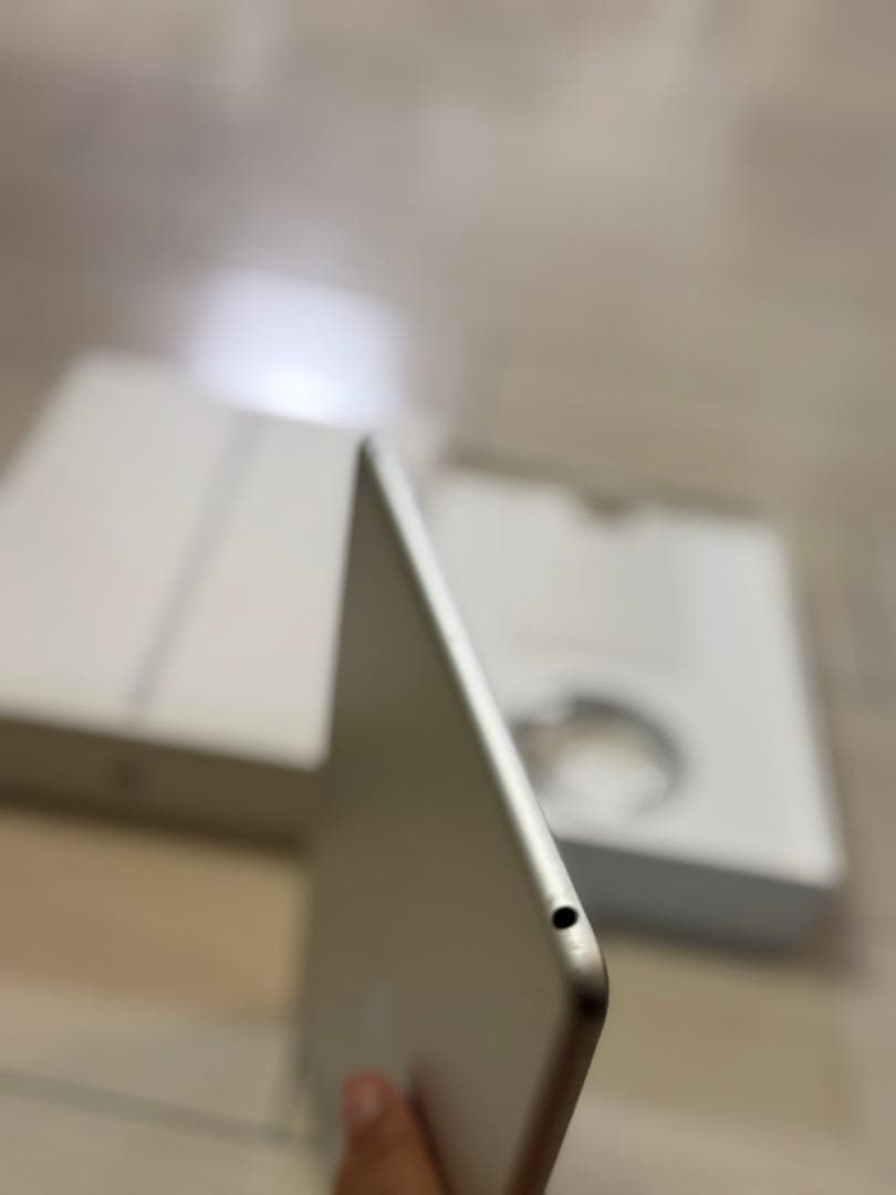 ★値下げ★【美品】iPad6 第6世代 シルバー 32GB 9.7インチ