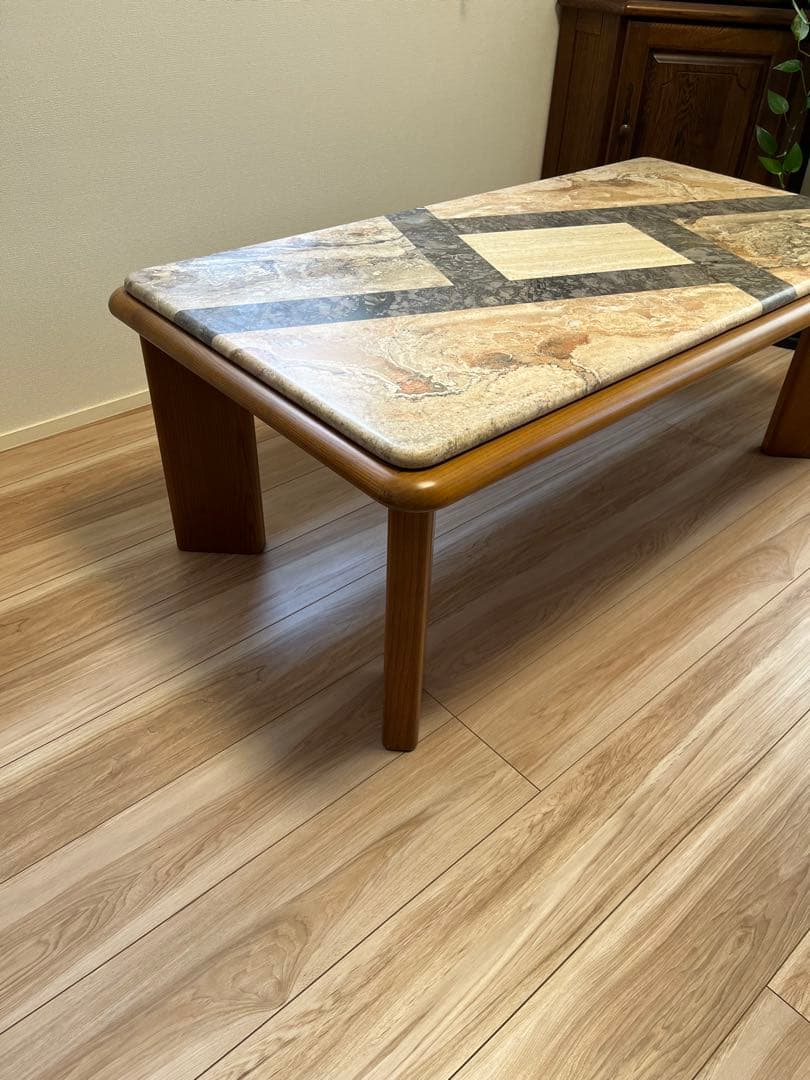 margoshaページ応接テーブル(天然大理石テーブル)