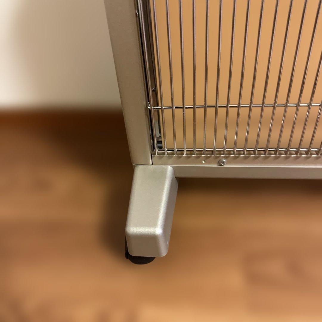 ① 遠赤外線暖房機 サンルミエキュート　E800LS