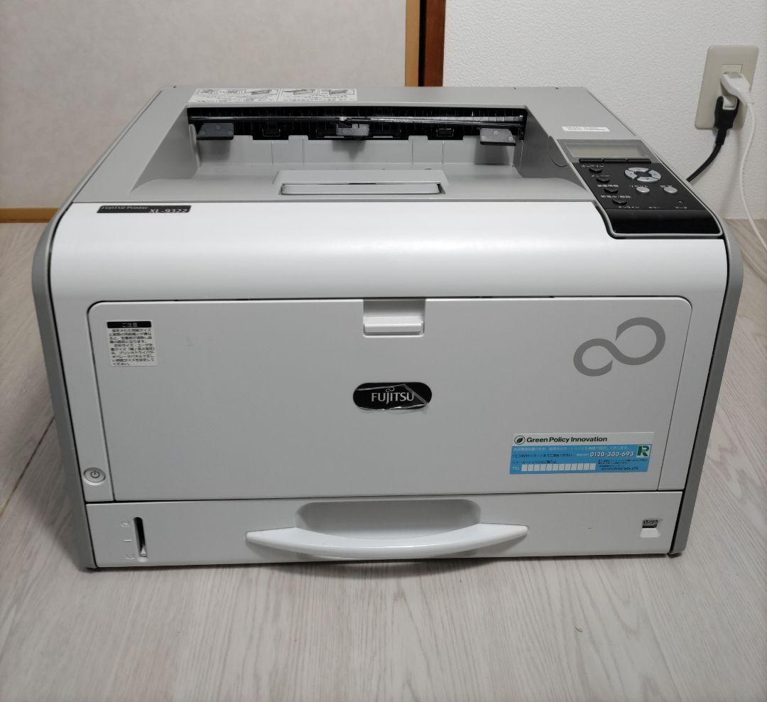 FUJITU XL-9322　A4レーザープリンタ　トナー付属
