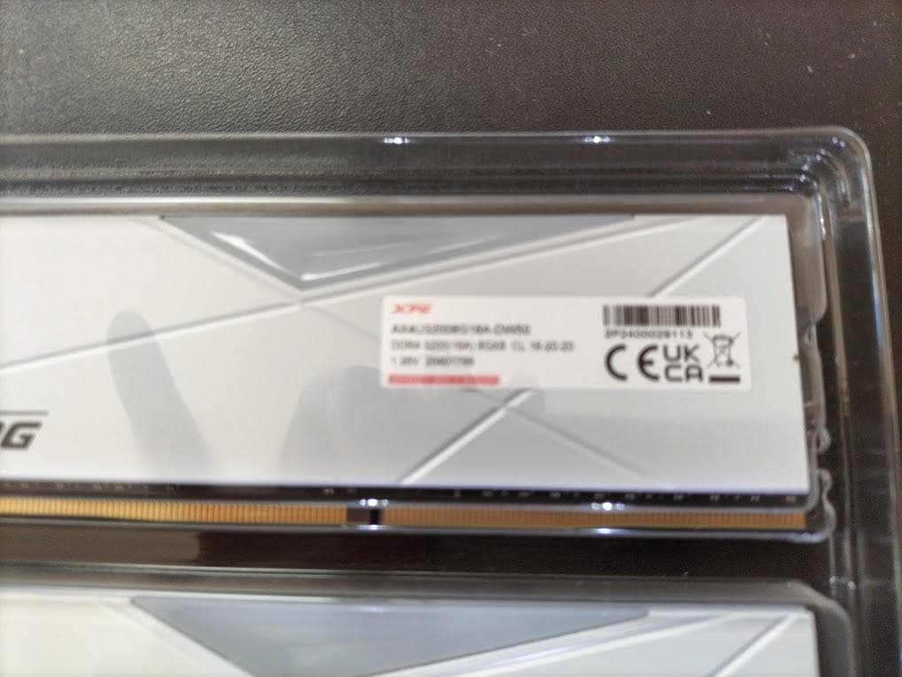 XPG SPECTRIX D50 DDR4 8GB×2枚セット RGB