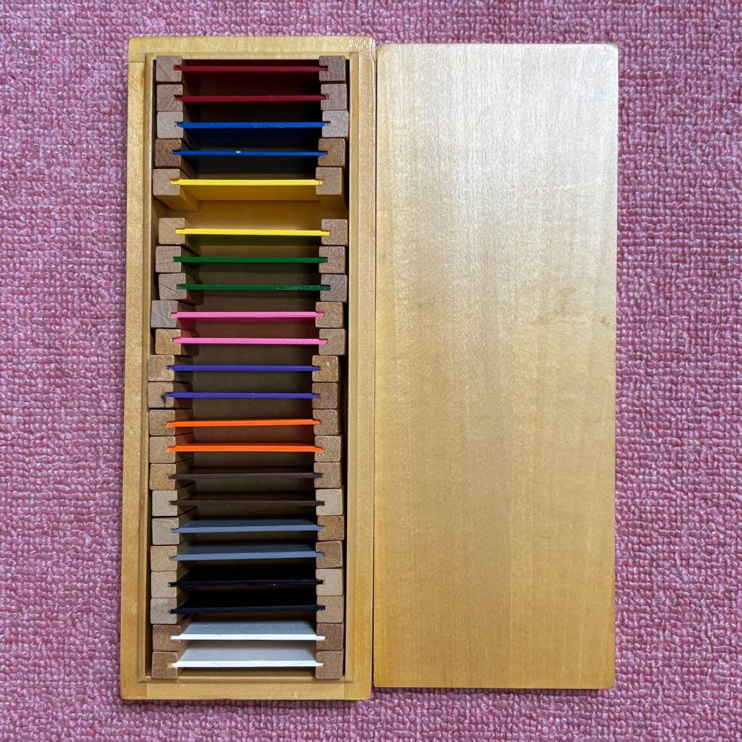 モンテッソーリ 感覚教具まとめ売り　雑音筒　触覚板1&2 色板第二&第三の箱