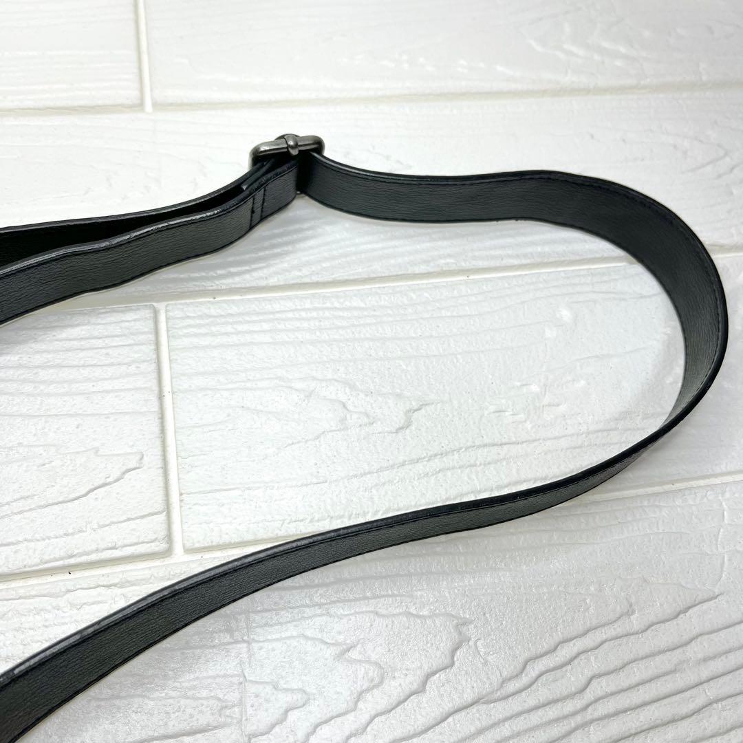 ✨極美品✨☘️DIESEL☘️✨ショルダーバッグ✨クロスボディ✨Dロゴ✨ブラック✨