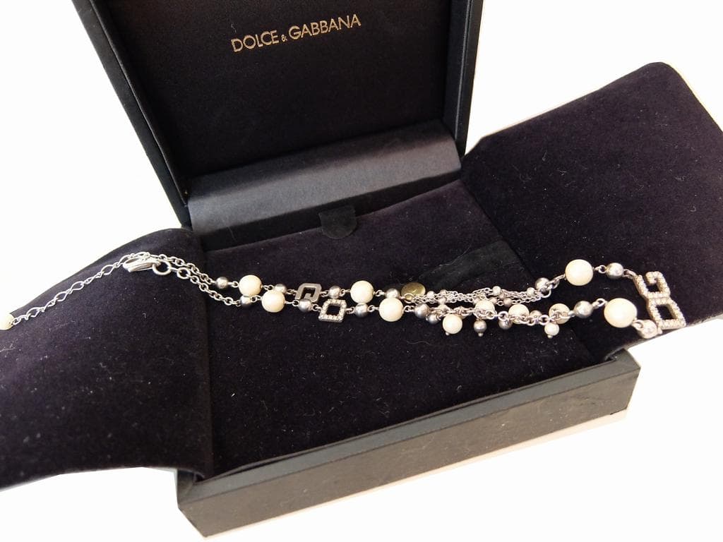 ドルチェ＆ガッバーナ(DOLCE&GABBANA)ラインストーンロゴ ネックレス