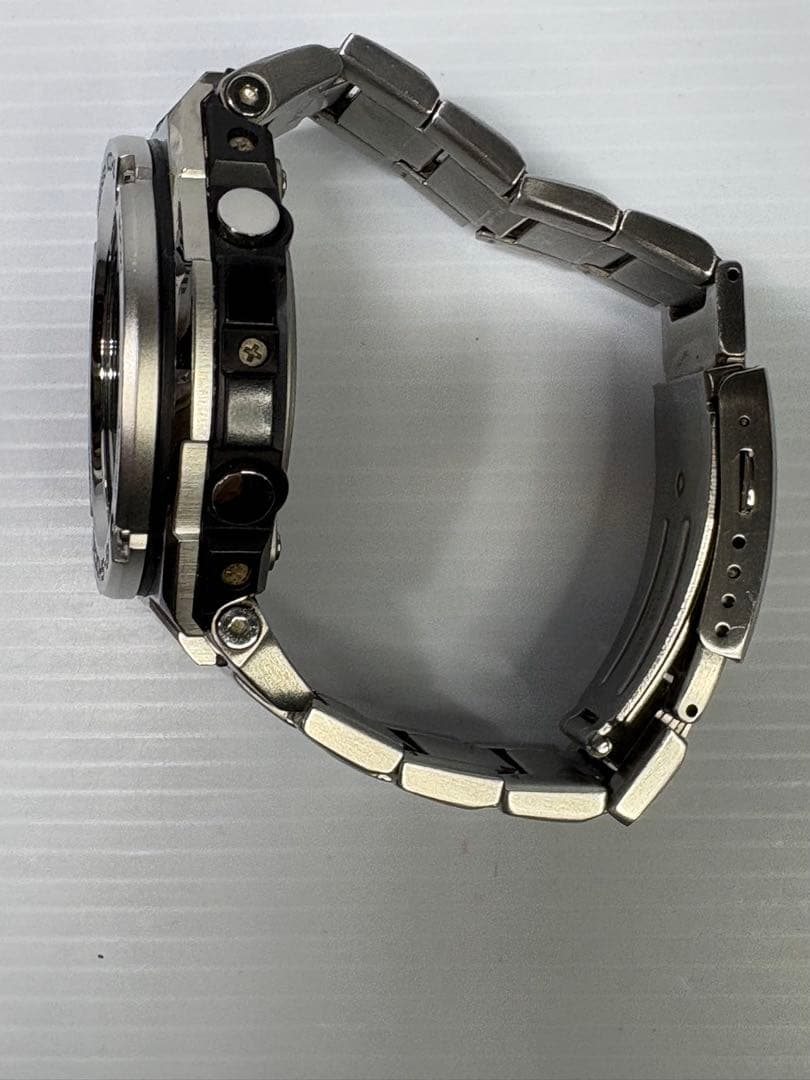 美品❗️CASIO・G-SHOCK・GST-W110D-1AJF・電波ソーラー