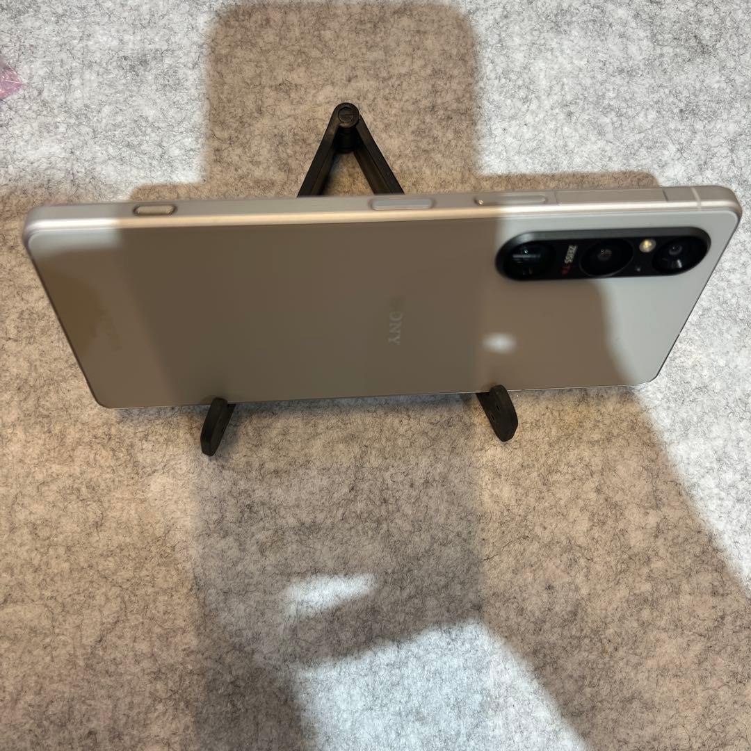 P002 au SIMフリー　Xperia 1 V SOG10