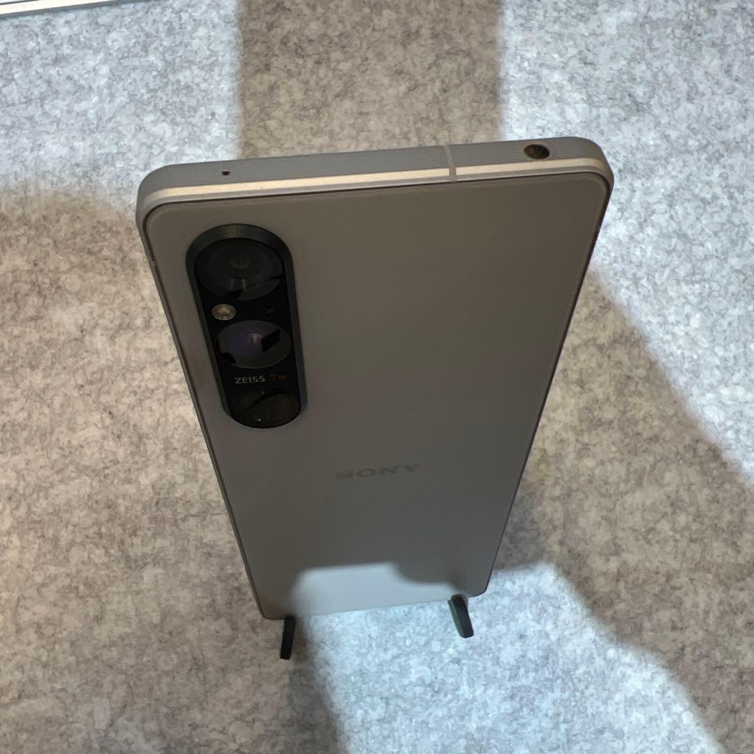 P002 au SIMフリー　Xperia 1 V SOG10