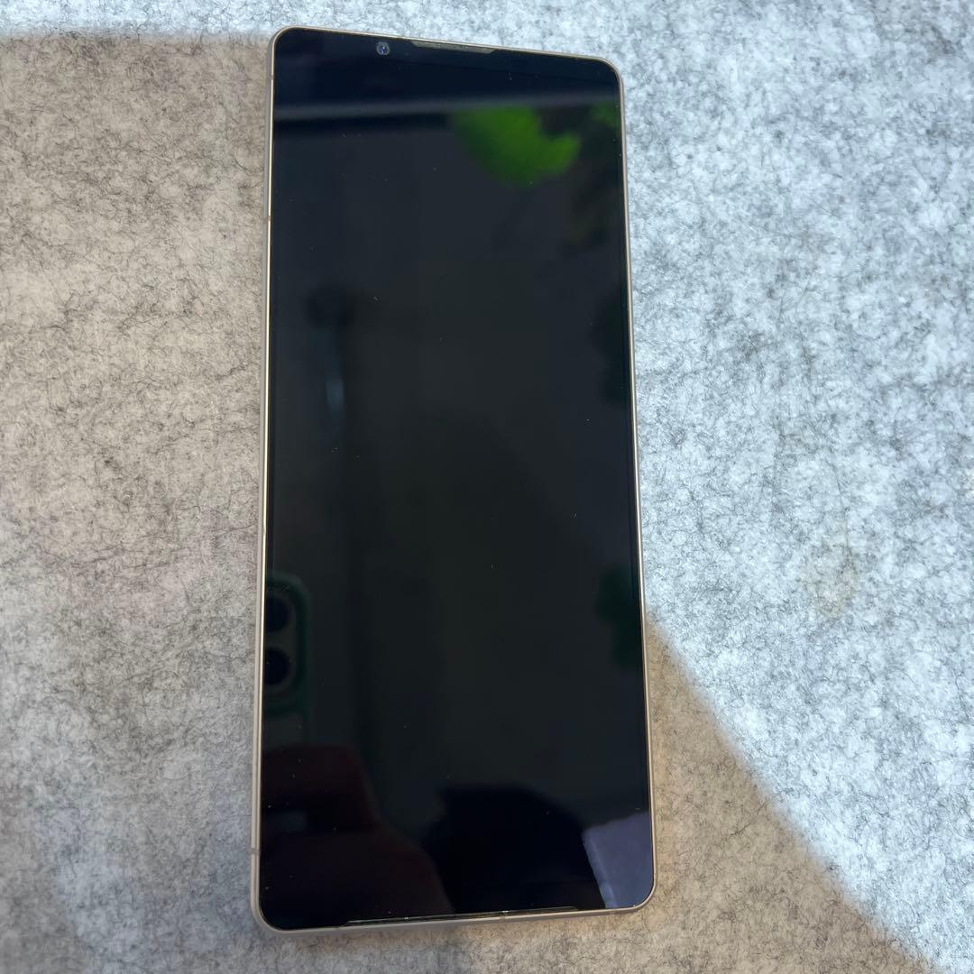 P002 au SIMフリー　Xperia 1 V SOG10