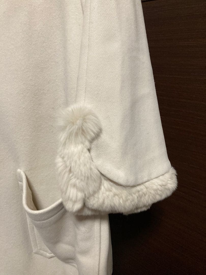 【新品】TO BE CHIC ホワイト フード付きダッフルコート