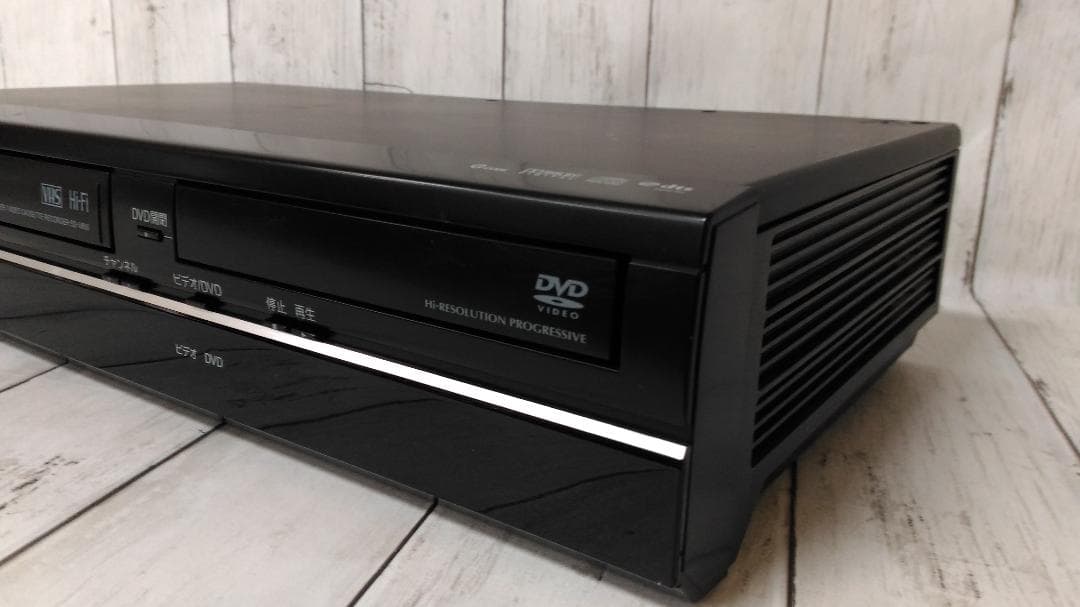 TOSHIBA 東芝 VTR一体型DVDプレーヤー SD-V800 黒色