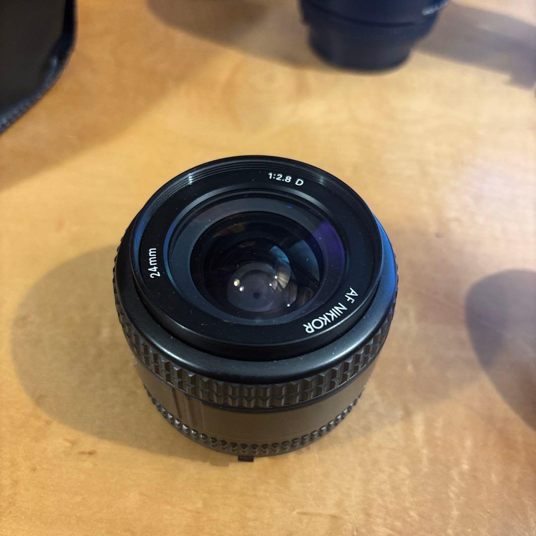 ニコン Nikon AF NIKKOR 24mm F2.8 広角単焦点レンズ