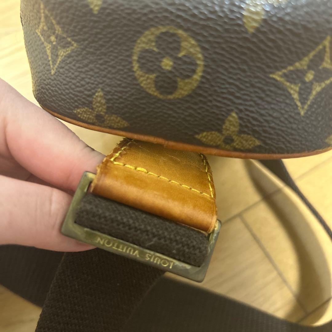 ルイヴィトン ボディバッグ