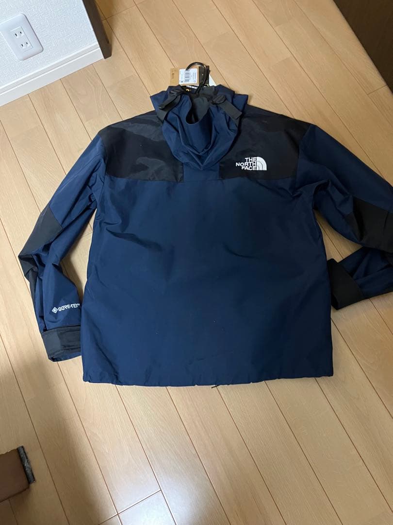 【海外限定】ノースフェイス　ゴアテックス　マウンテンジャケット　M　紺