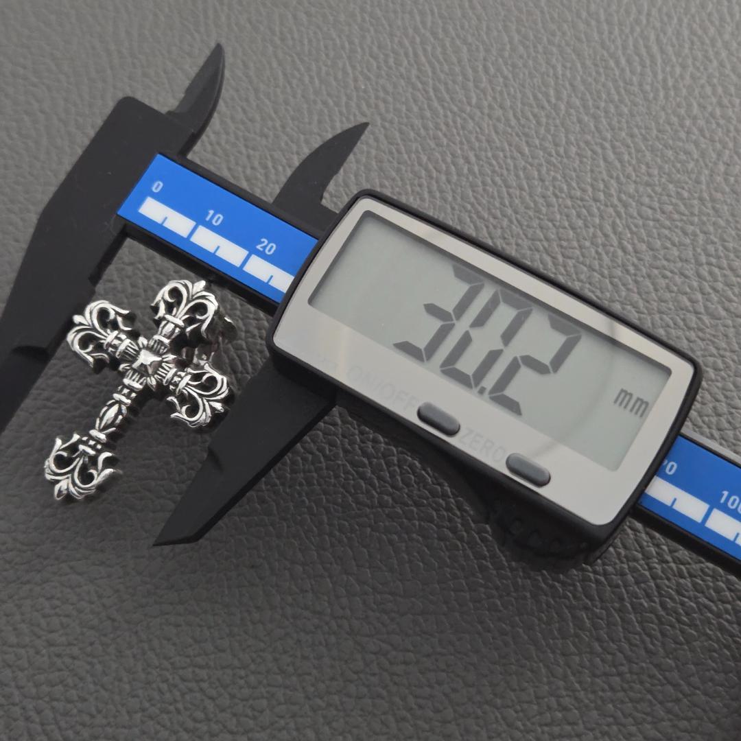 CHROME HEARTS フィリグリークロス XS ベイル ペンダント トップ