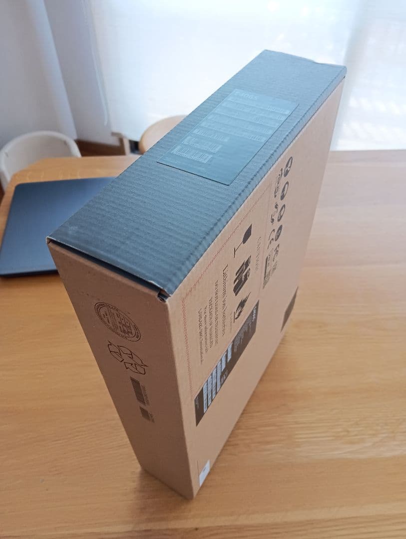 エイスース★ASUS E406S★メモリ4gb★EMMC64GB箱と説明書