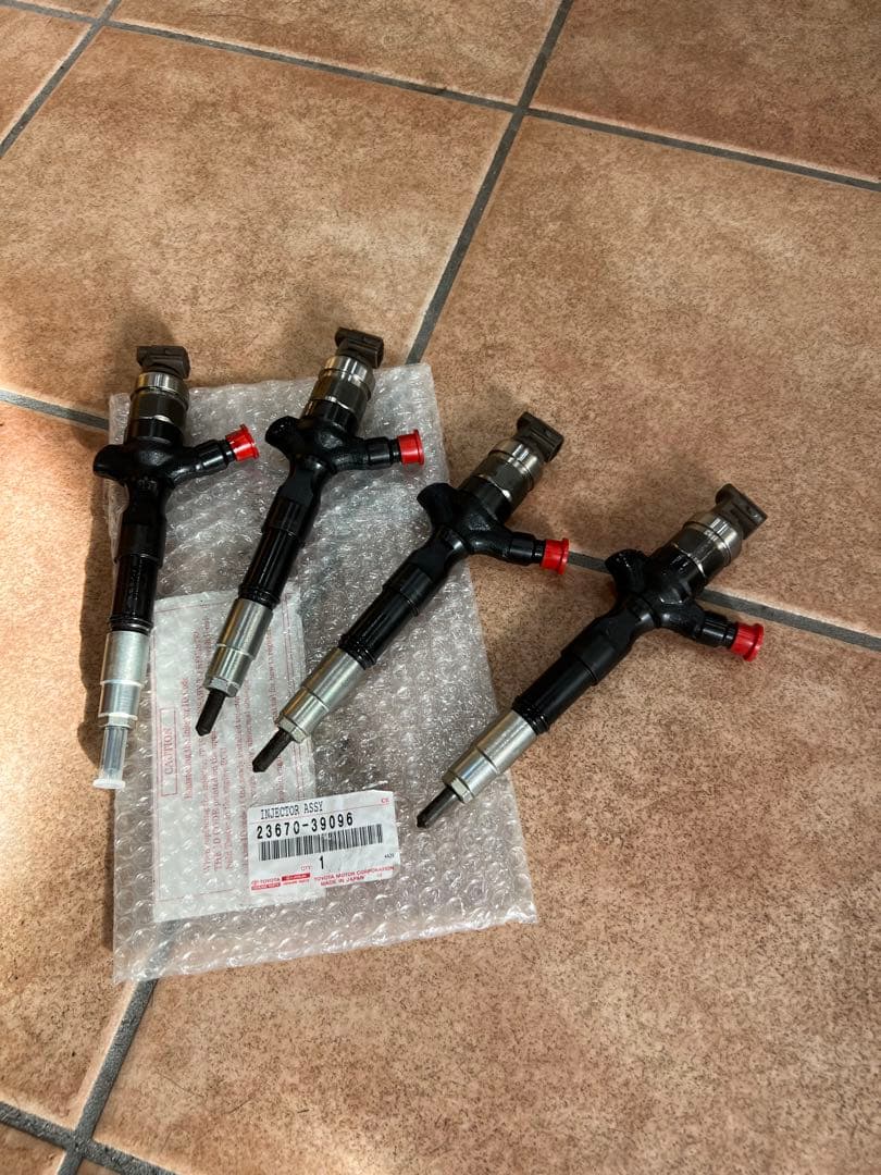 トヨタ インジェクター 23670-39096 4個セット