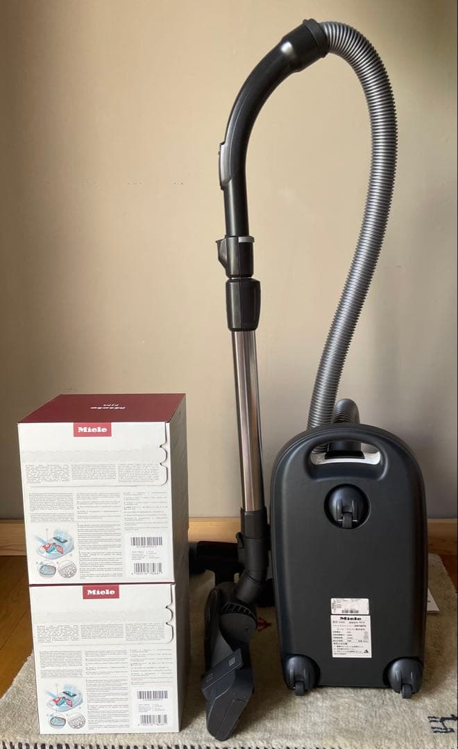 本日限定価格⭐︎ミーレ掃除機Compact C1シリーズ