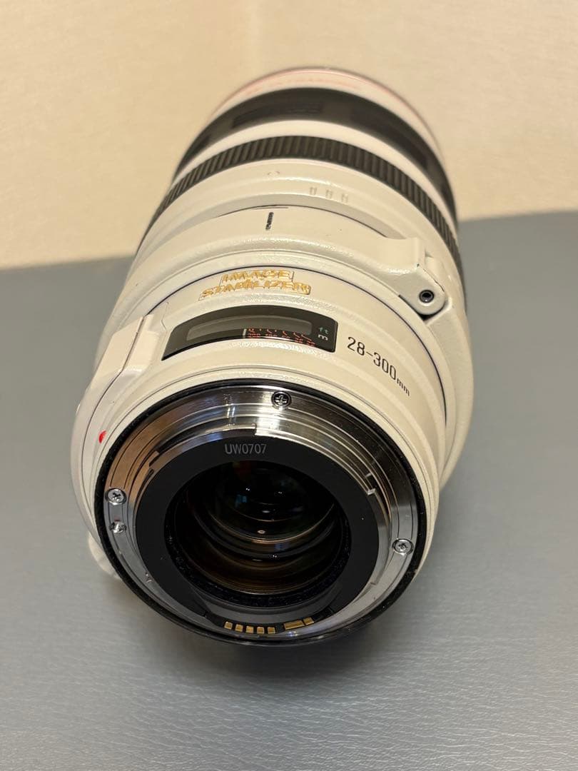 美品　Canon EF 28-300mm F3.5-5.6L IS USM