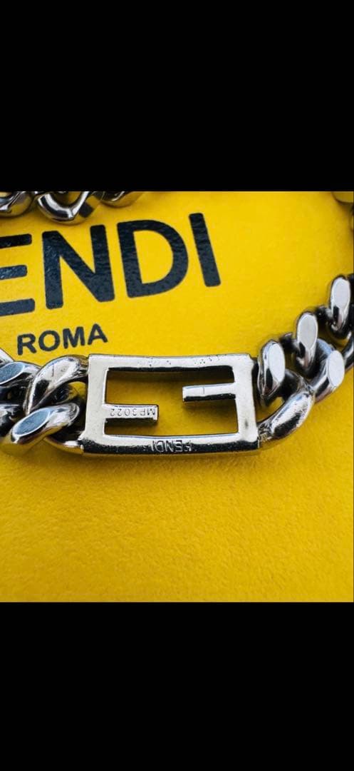 FENDI　フェンディ　バゲット　ブレスレット　シルバー　Lサイズ