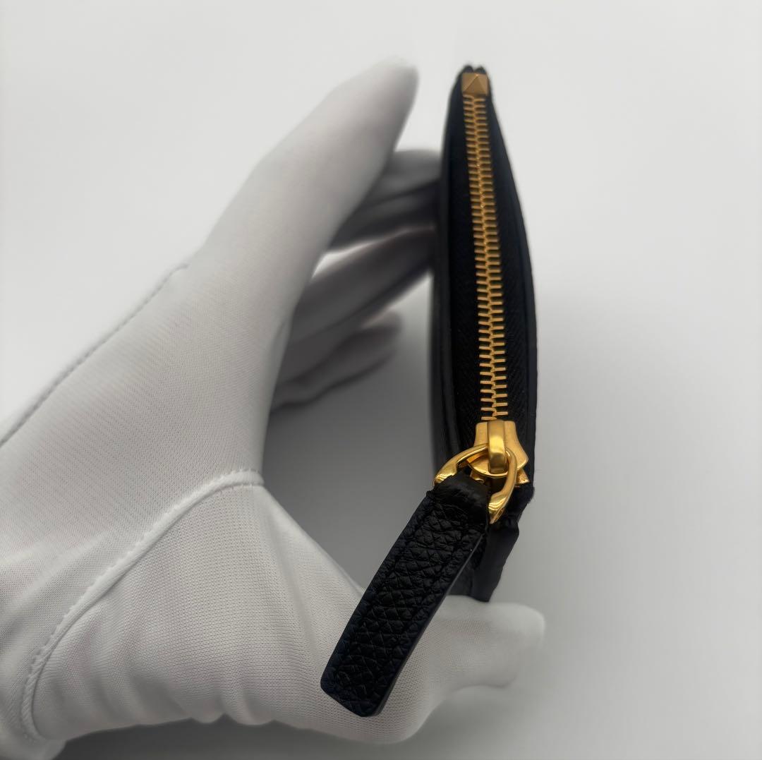 極美品✨箱付き　ヴァレンティノVALENTINO　ケース