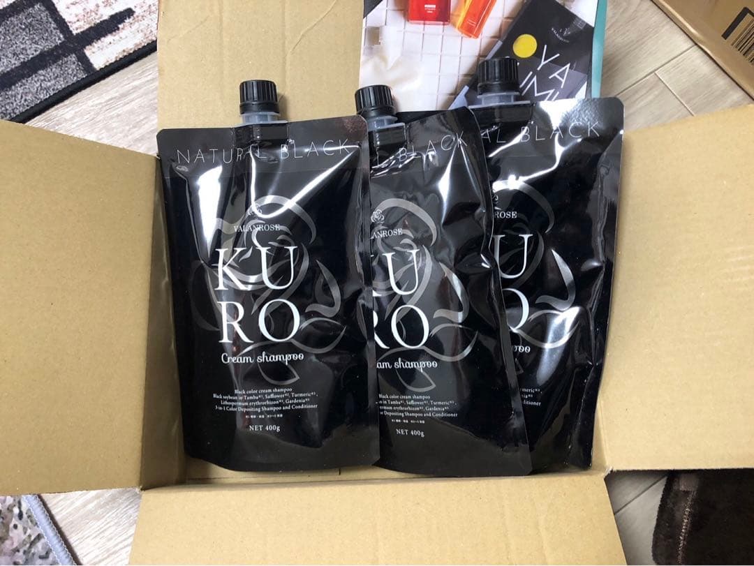 『新品未使用品』KURO ナチュラルブラックシャンプー 3個セット