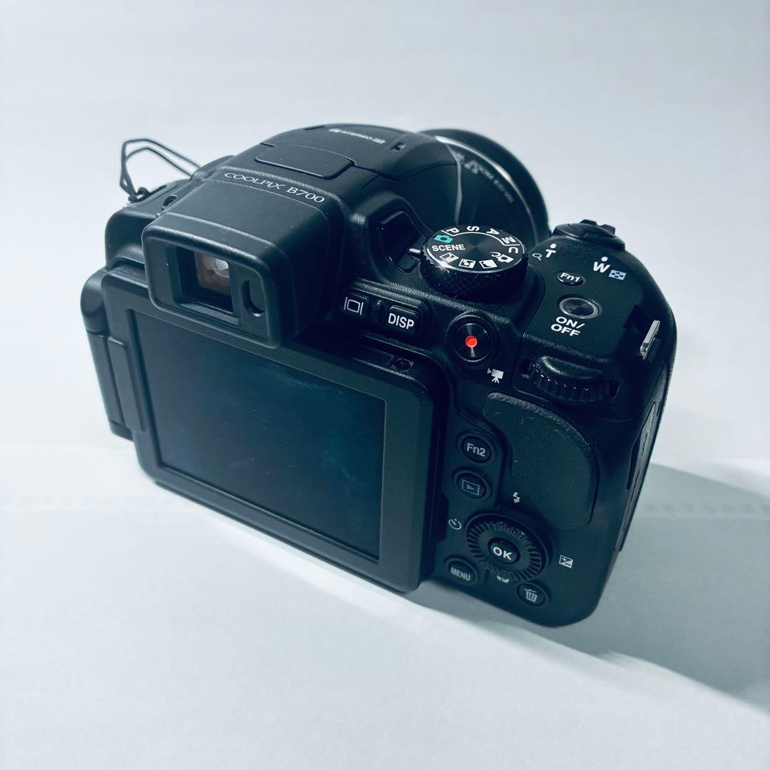 【美品】Nikon Coolpix B700