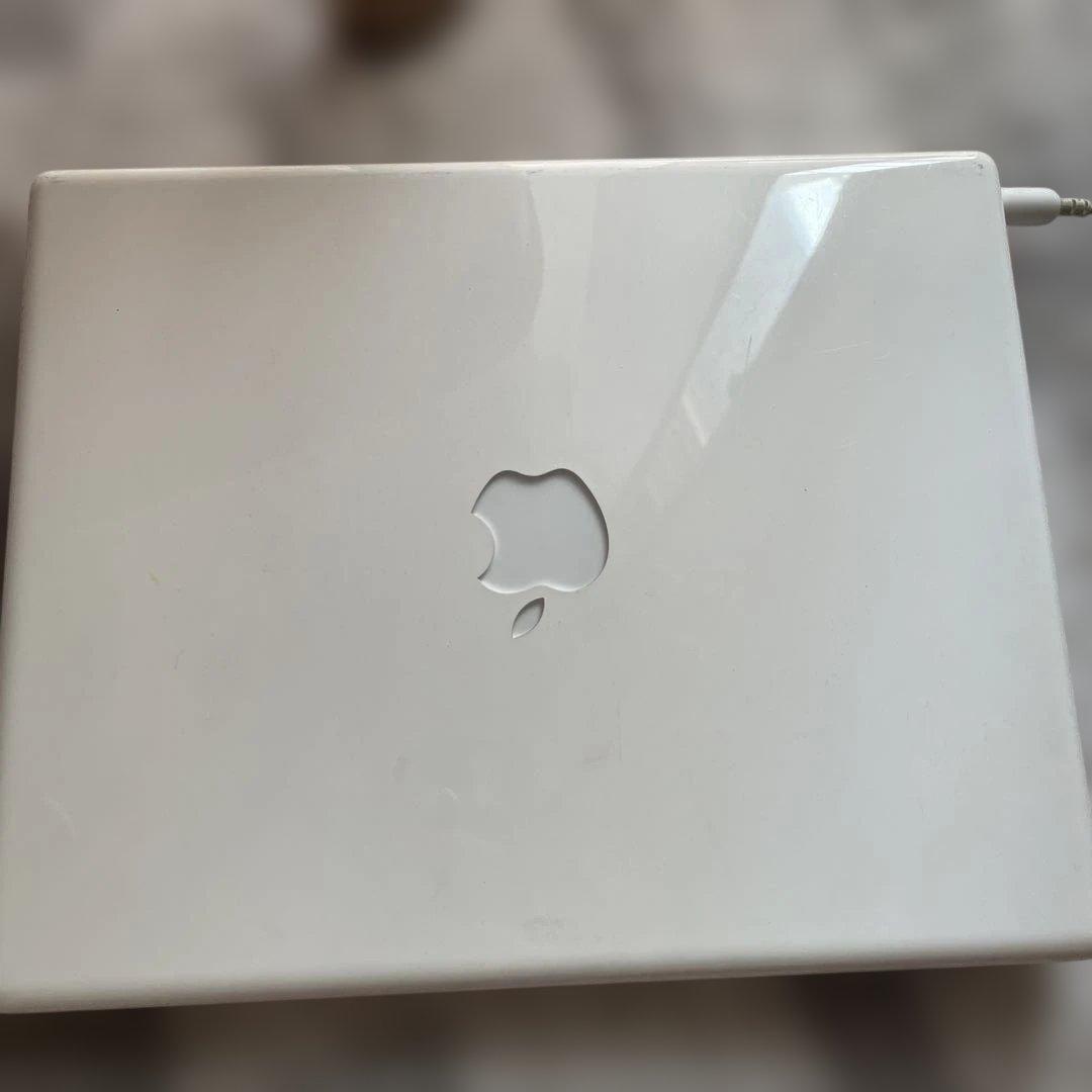 iBook G4 12-inch 本体