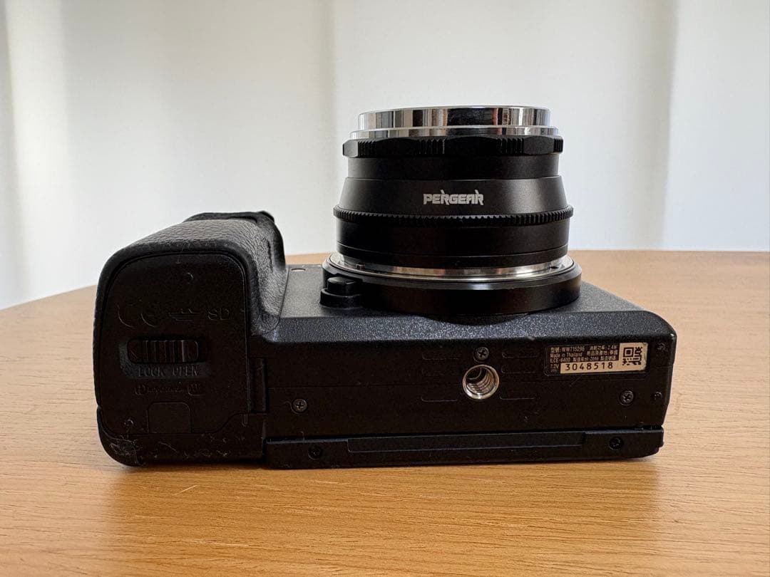 SONY α6400+望遠レンズ SEL55210+ Pergear 25mm