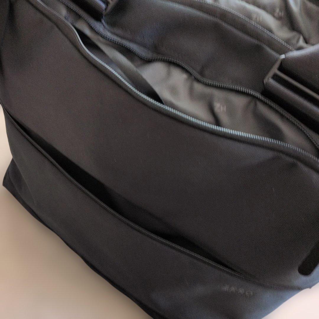 ZERO HALLIBURTON ZNCトートバッグ