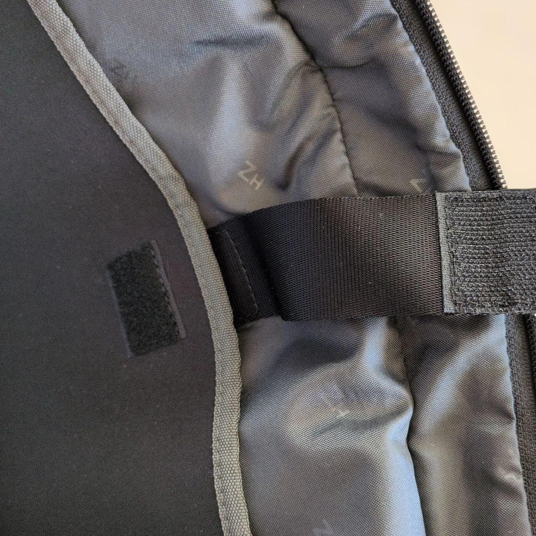 ZERO HALLIBURTON ZNCトートバッグ