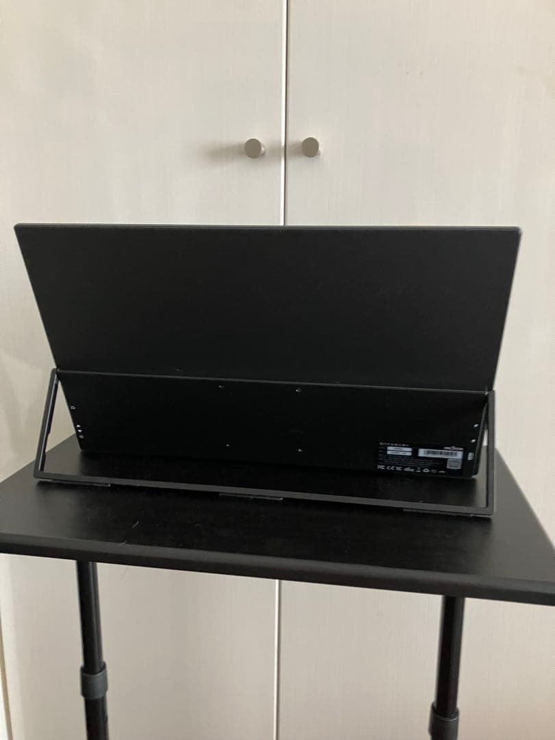 モバイルモニター 18.5インチ InnoView