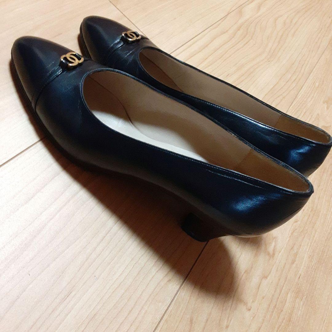 値下げCHANEL ブラック ポインテッドトゥパンプス