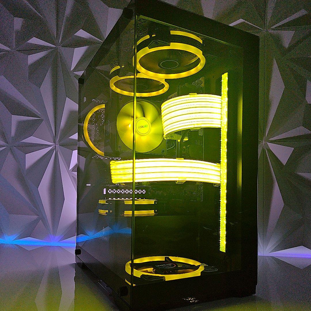 新品【コンパクトな光るゲーミングPC】デスクトップパソコン／ブラック 黒