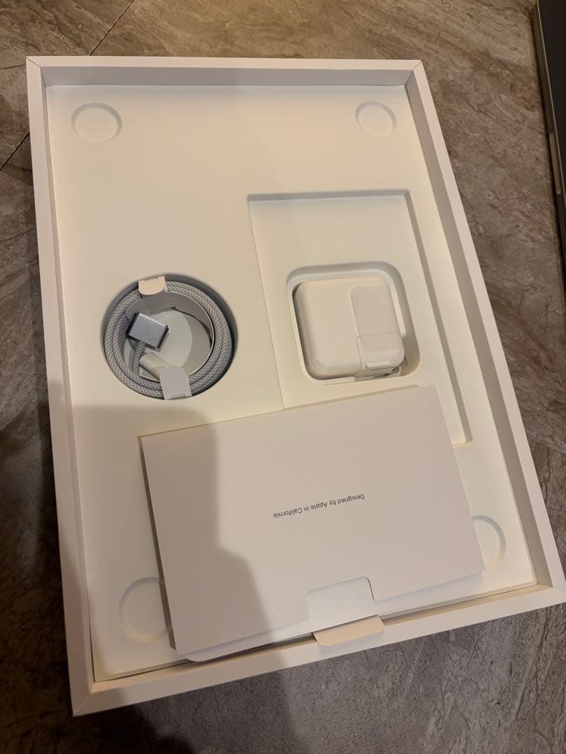 【美品】Apple MacBook Air 13インチ M3 付属品完備