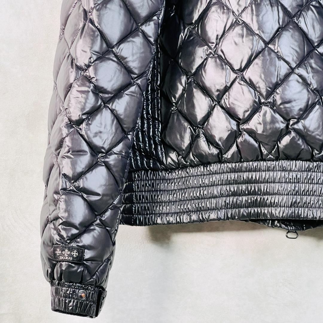 【タトラス】 シャイニーダウン ダイヤキルティング 軽量 光沢感 M 訳アリ