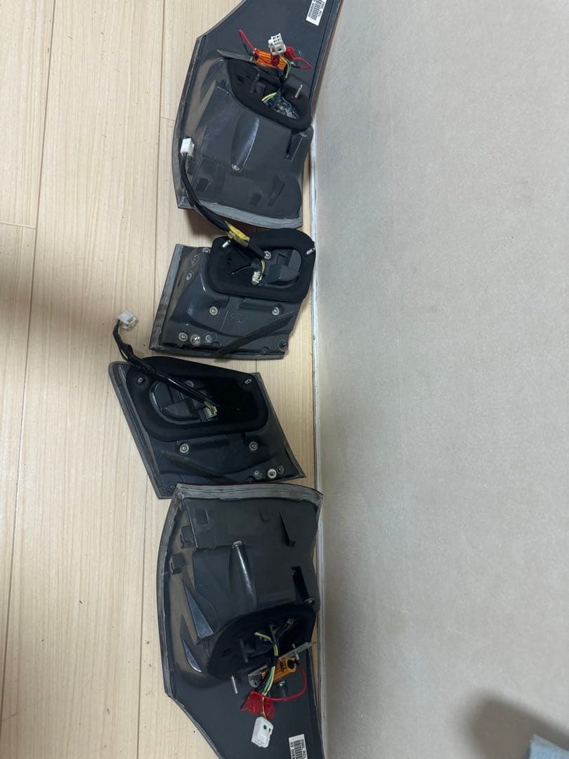 LS460 前期フルLEDテール　後期風　レクサステール